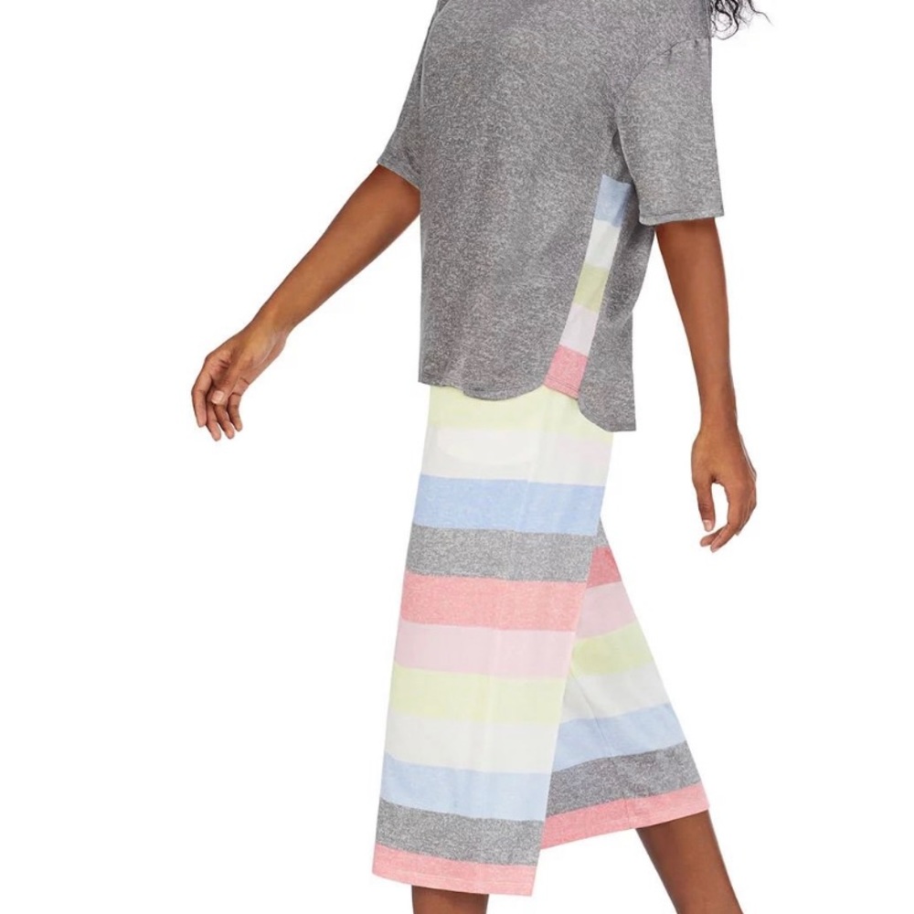 DKNY Women's Elastic Waistband Capri & Short Sleeve
Pajama Set - Picture 6 of 11